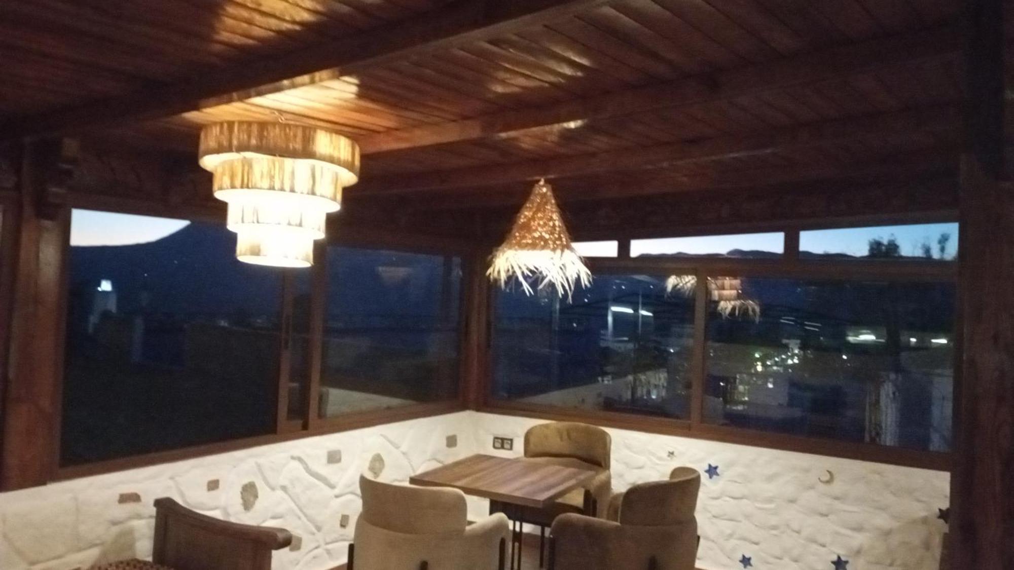 Hotel Abi Khancha Šafšawán Exteriér fotografie