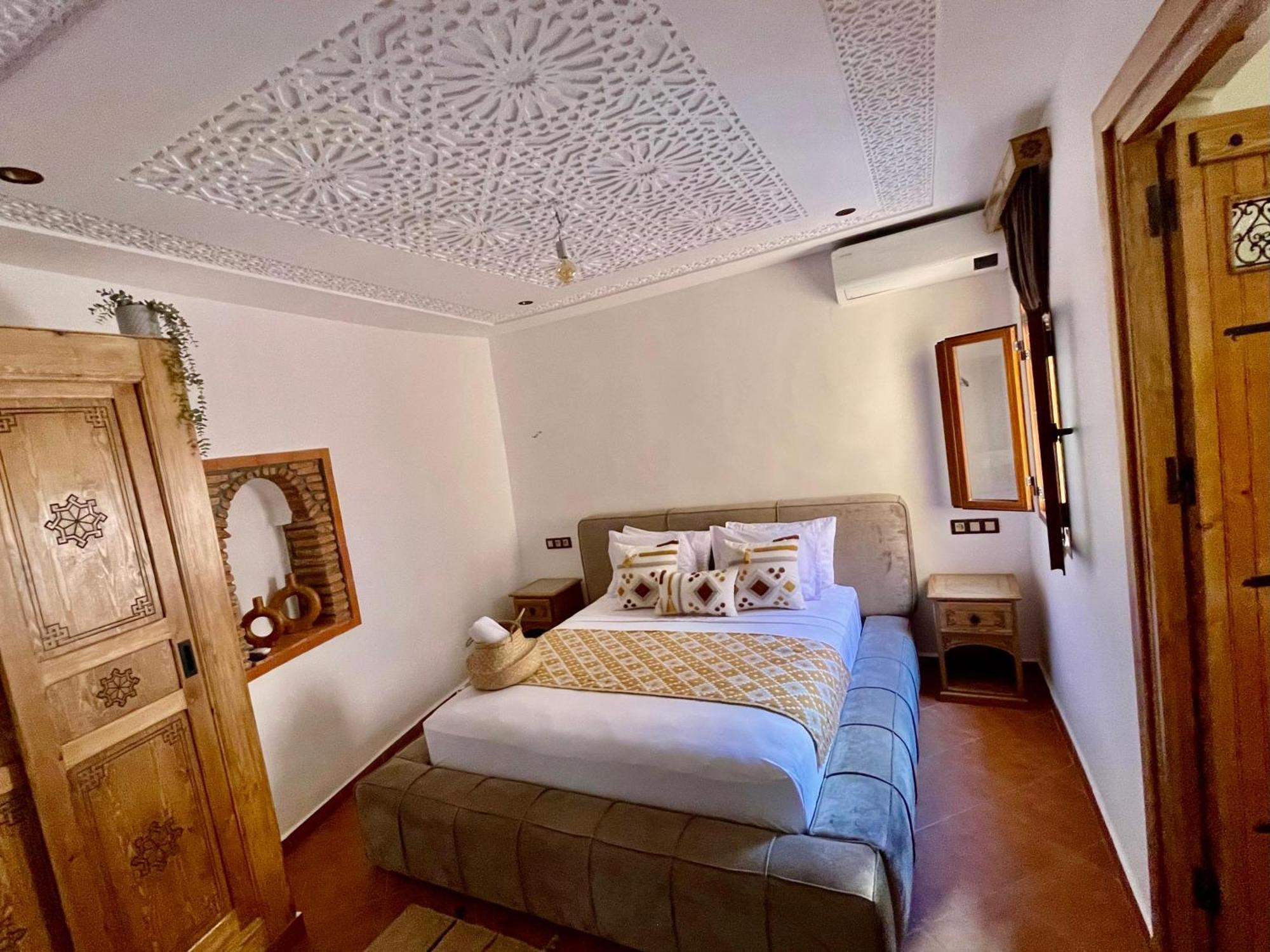 Hotel Abi Khancha Šafšawán Exteriér fotografie